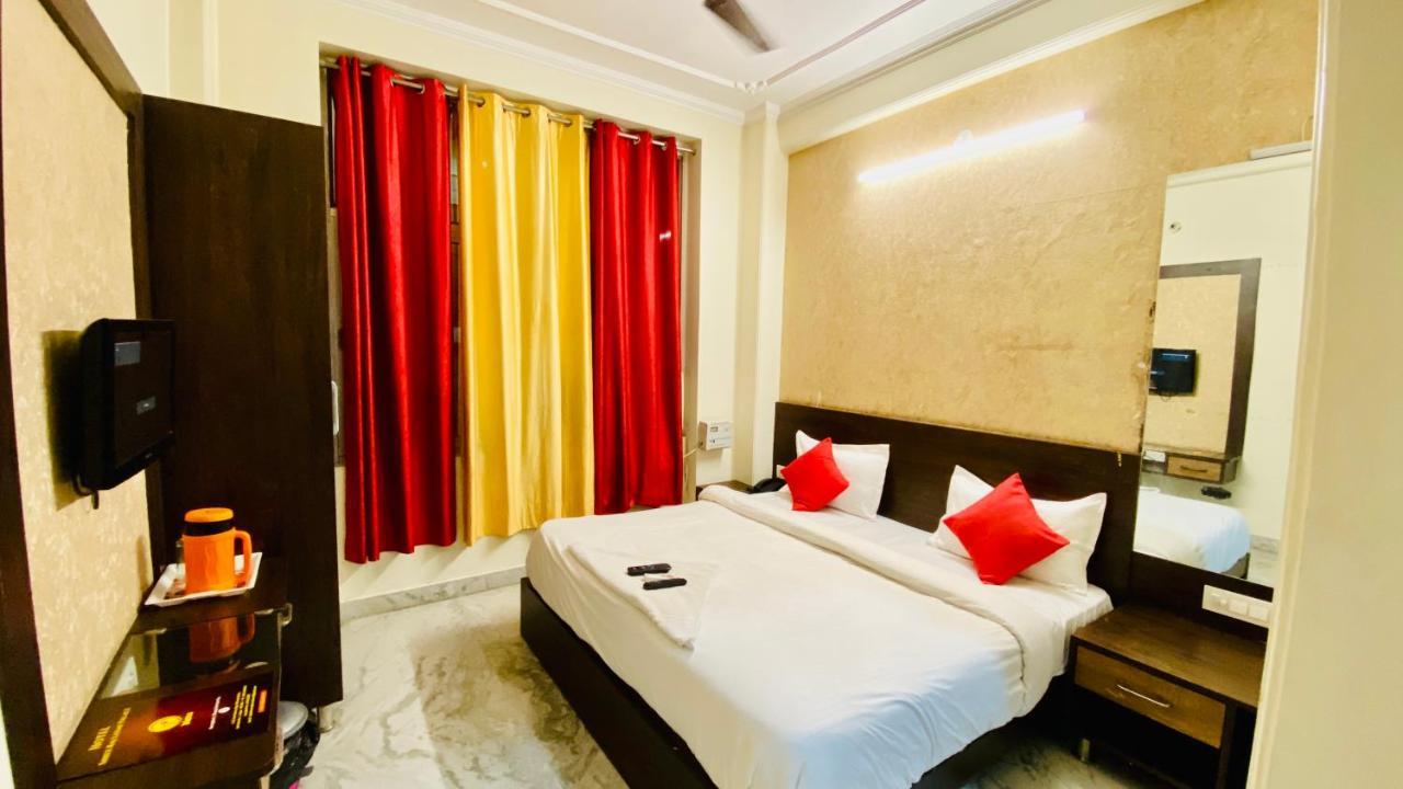 Hotel Pulse Inn Near Railway Station Dzsaipur Kültér fotó