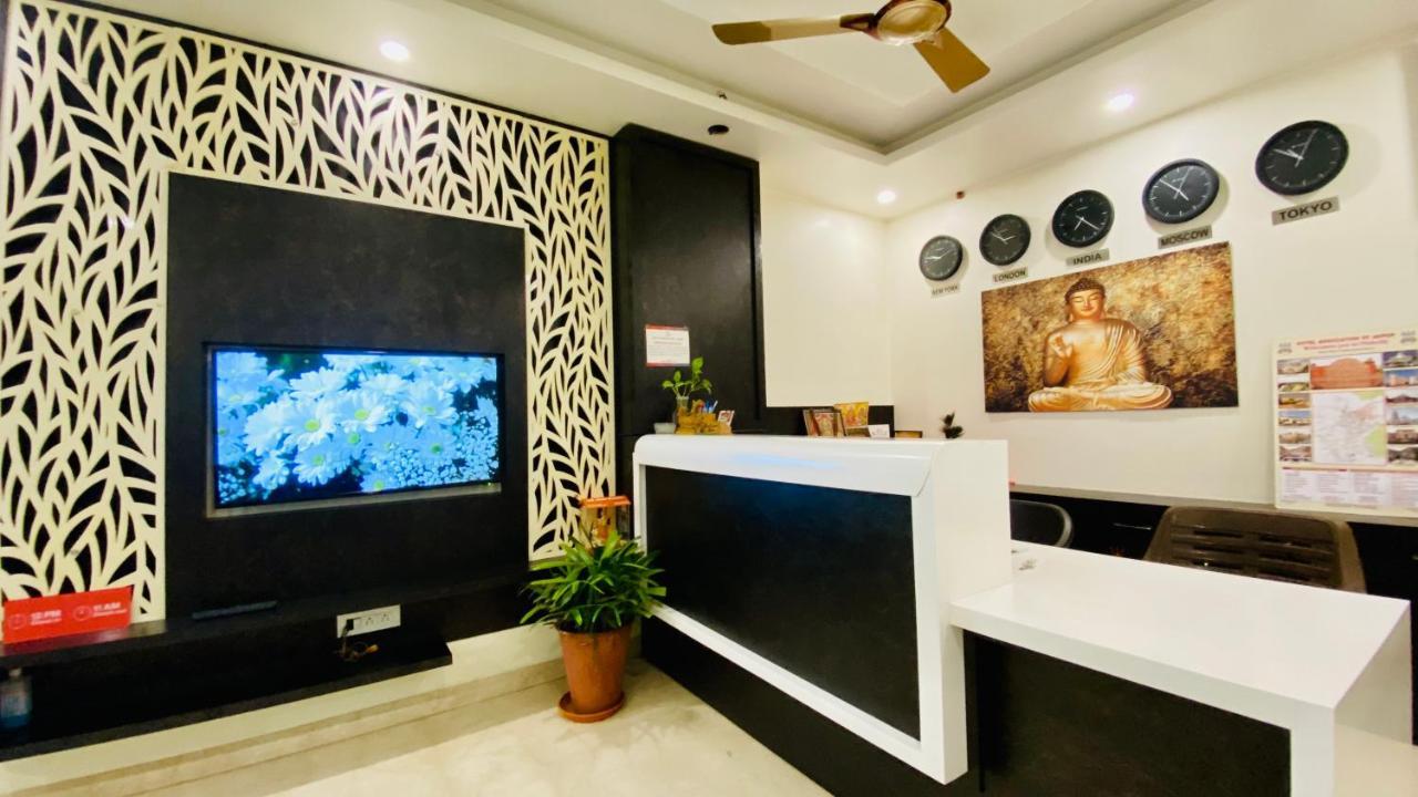 Hotel Pulse Inn Near Railway Station Dzsaipur Kültér fotó