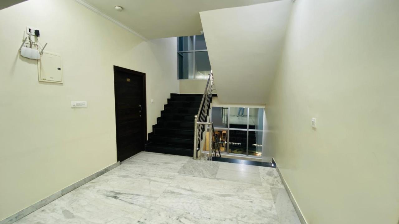 Hotel Pulse Inn Near Railway Station Dzsaipur Kültér fotó