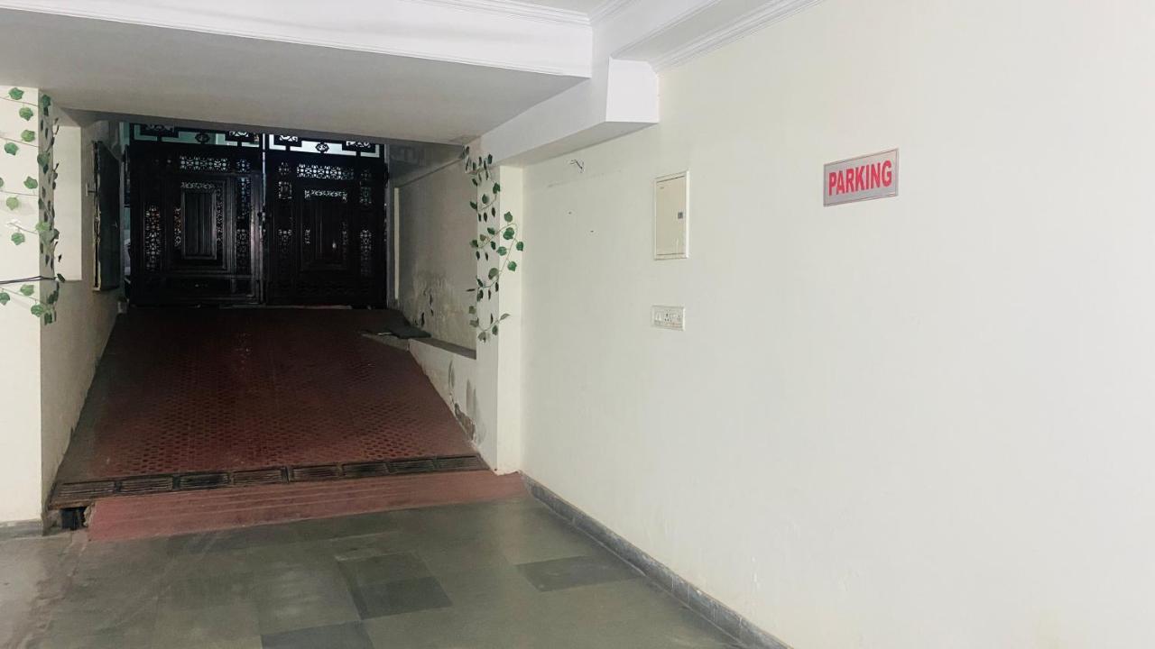 Hotel Pulse Inn Near Railway Station Dzsaipur Kültér fotó