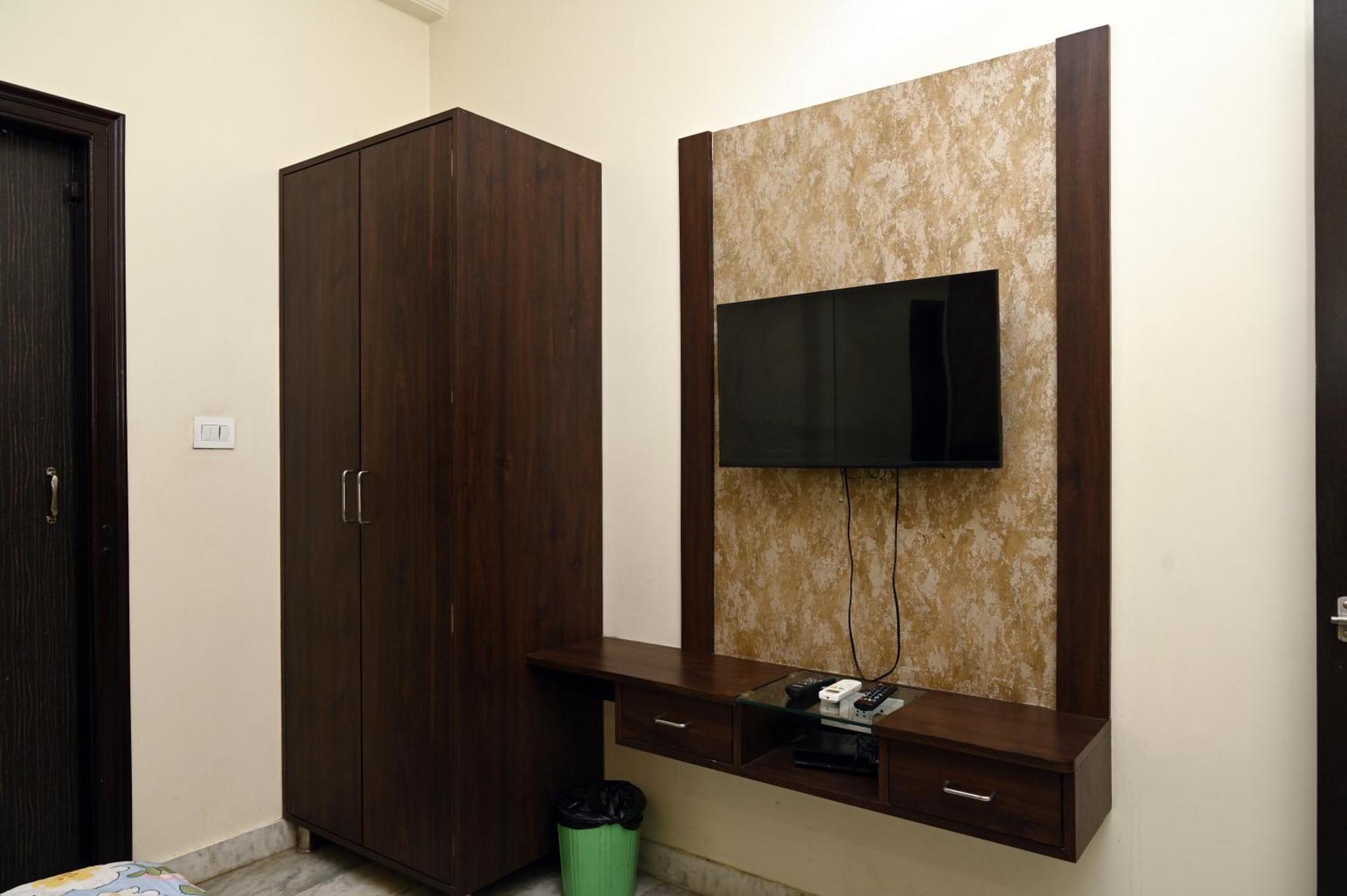 Hotel Pulse Inn Near Railway Station Dzsaipur Kültér fotó