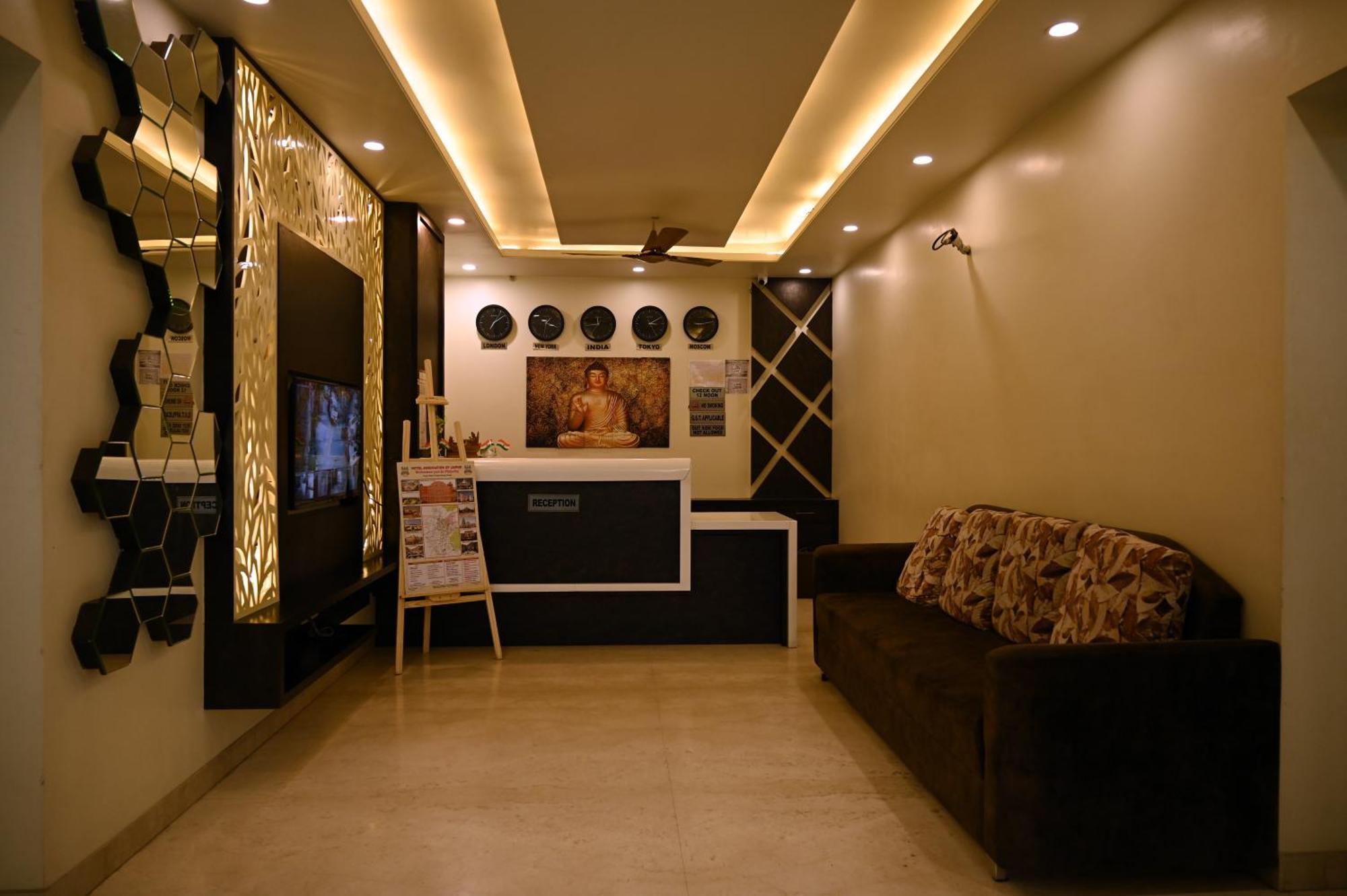 Hotel Pulse Inn Near Railway Station Dzsaipur Kültér fotó